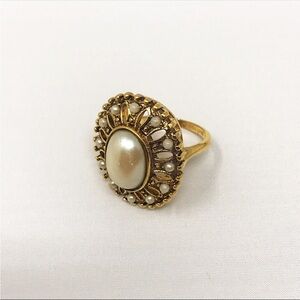 Vintage 18K HGE “Heavy Gold Electroplate” Faux Pearl Oval Statement Ring 6.5